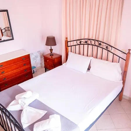 Despoina 플라타모나스